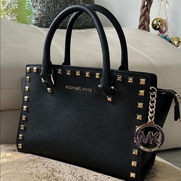 Michael Kors Handbags - Michael Kors Black Satchel
